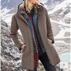 Garnet Hill Everyday Quilted Coat Car. Size 10.